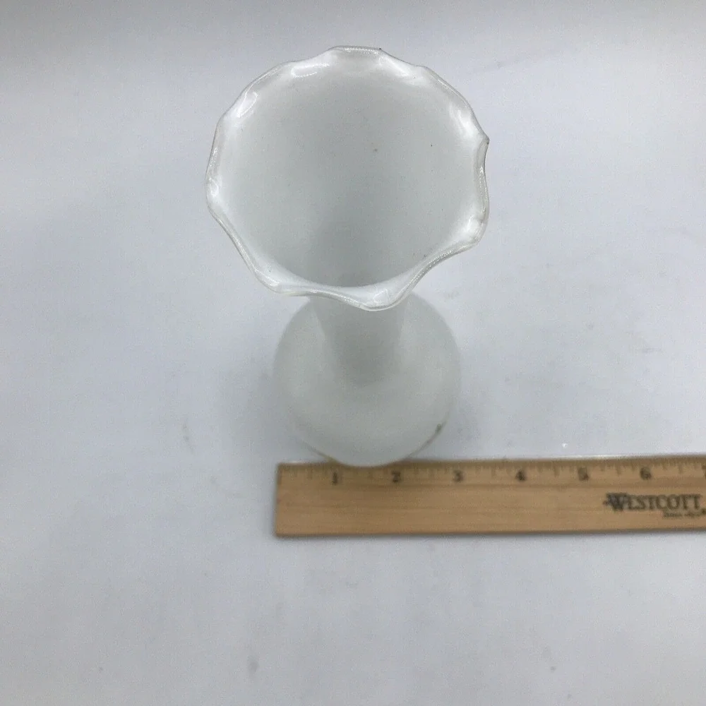 Glass Bud Vase with Ruffled Edge and‎ Floral Transfer Floral Deco